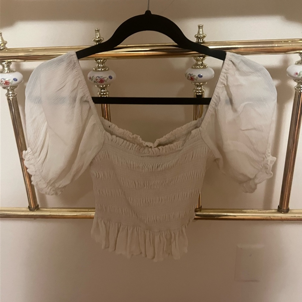 cottagecore puffy sleeve top